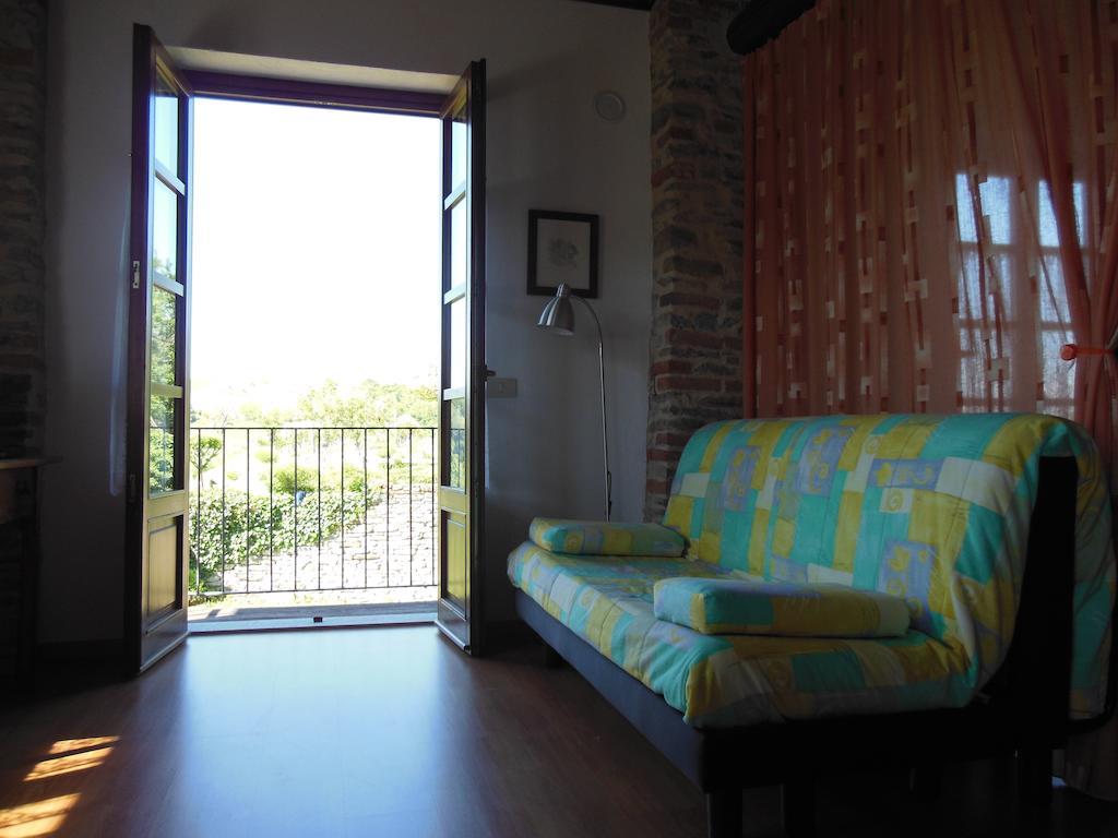 Agriturismo Affittacamere Barbarossa Dogliani Pokój zdjęcie
