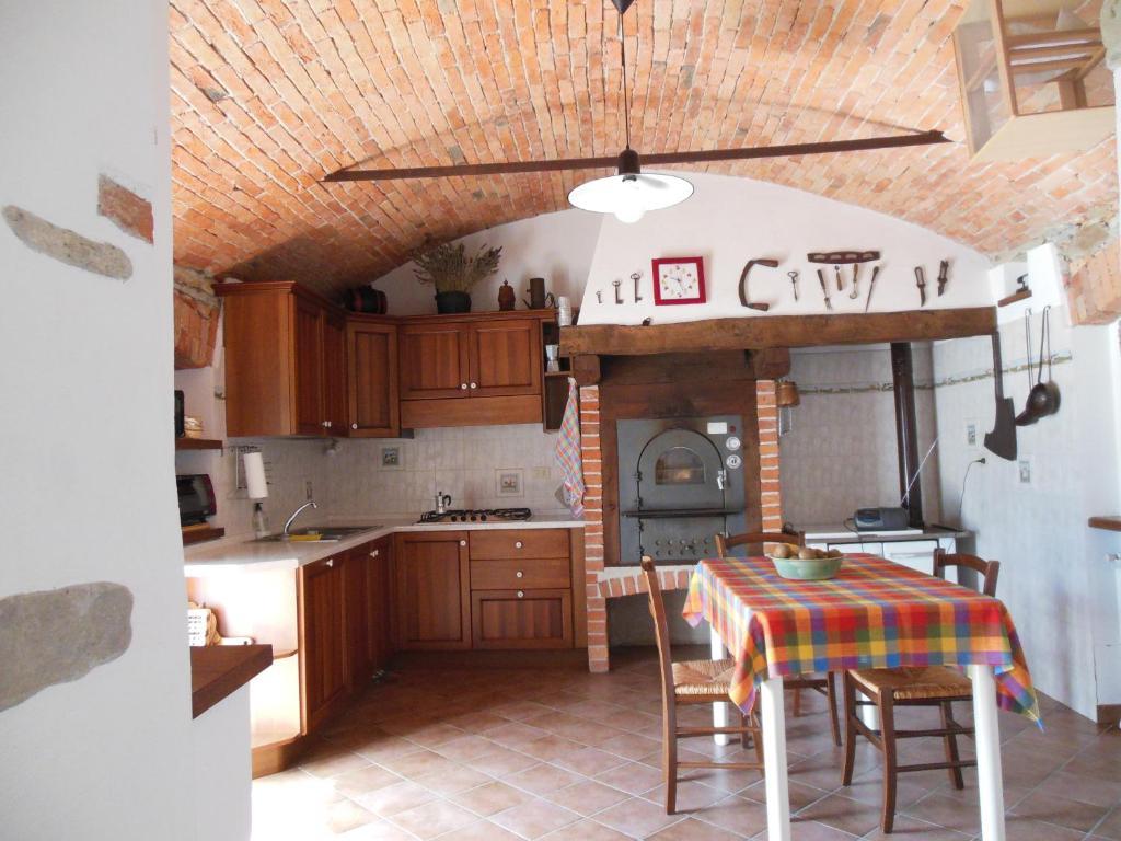 Agriturismo Affittacamere Barbarossa Dogliani Zewnętrze zdjęcie